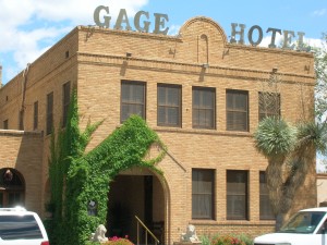 Gage Hotel. Marathon.